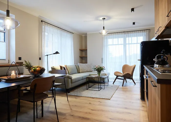 Binnendiek Haus 5 8 *